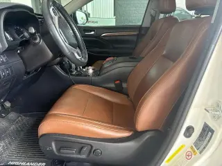 Toyota Highlander 2018 AWD Limited 4dr SUV