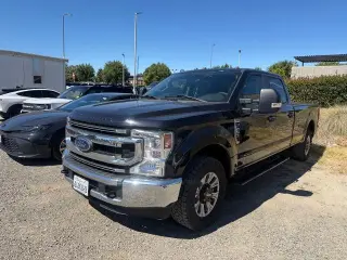 Ford F-250 Super Duty 2022 4x2 Lariat 4dr Crew Cab 6.8 ft. SB Pickup