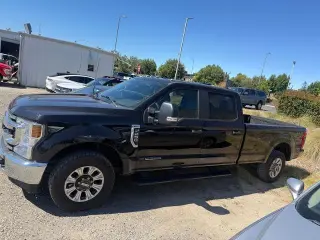 Ford F-250 Super Duty 2022 4x2 Lariat 4dr Crew Cab 6.8 ft. SB Pickup