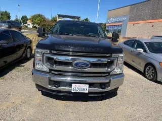 Ford F-250 Super Duty 2022 4x2 Lariat 4dr Crew Cab 6.8 ft. SB Pickup
