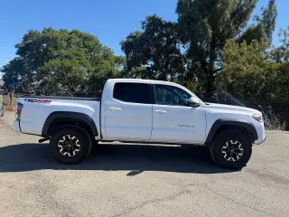 Toyota Tacoma 2021 4x4 TRD Pro 4dr Double Cab 5.0 ft SB 6M