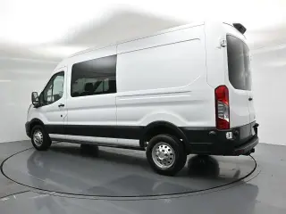 Ford Transit 2023 250 3dr SWB Medium Roof Crew Van