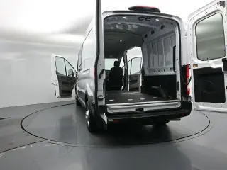 Ford Transit 2023 250 3dr SWB Medium Roof Crew Van