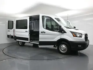Ford Transit 2023 250 3dr SWB Medium Roof Crew Van