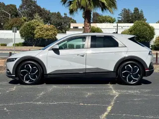 Hyundai IONIQ 5 2024 SE 4dr Crossover