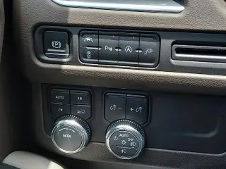 GMC Yukon XL 2021 4x4 SLT 4dr SUV