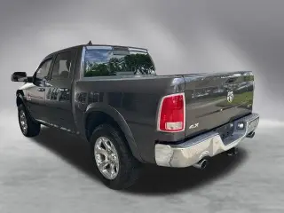 Ram 1500 2015 4x4 Laramie 4dr Crew Cab 5.5 ft. SB Pickup