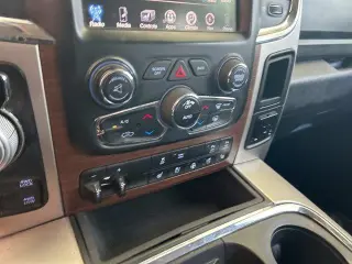 Ram 1500 2015 4x4 Laramie 4dr Crew Cab 5.5 ft. SB Pickup