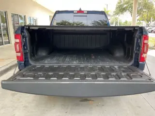 Ram 1500 2020 4x2 Laramie 4dr Crew Cab 5.6 ft. SB Pickup