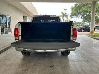 Dodge Ram 1500 2010 4x2 ST 4dr Crew Cab 5.5 ft. SB Pickup
