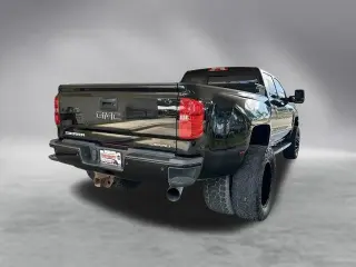GMC Sierra 3500HD 2016 4x4 Denali 4dr Crew Cab SB SRW