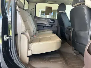 GMC Sierra 3500HD 2016 4x4 Denali 4dr Crew Cab SB SRW