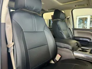 GMC Sierra 3500HD 2016 4x4 Denali 4dr Crew Cab SB SRW
