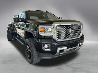 GMC Sierra 3500HD 2016 4x4 Denali 4dr Crew Cab SB SRW