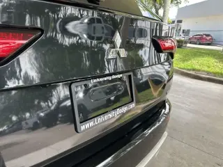 Mitsubishi Outlander 2023 ES 4dr SUV