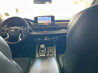 Mitsubishi Outlander 2023 ES 4dr SUV