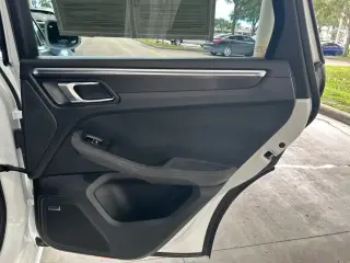Porsche Macan 2017 AWD GTS 4dr SUV