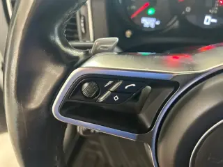 Porsche Macan 2017 AWD GTS 4dr SUV