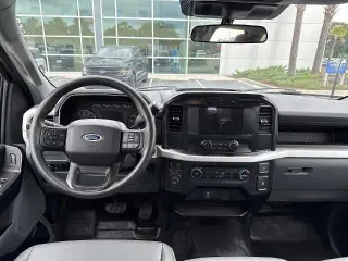 Ford F-150 2022 4x4 XL 4dr SuperCrew 5.5 ft. SB