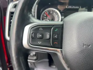 Ram 1500 2019 4x4 Laramie 4dr Crew Cab 5.6 ft. SB Pickup