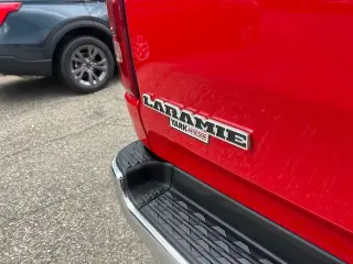 Ram 1500 2019 4x4 Laramie 4dr Crew Cab 5.6 ft. SB Pickup