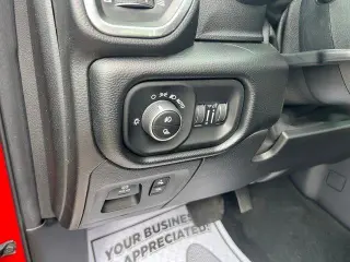 Ram 1500 2019 4x4 Laramie 4dr Crew Cab 5.6 ft. SB Pickup
