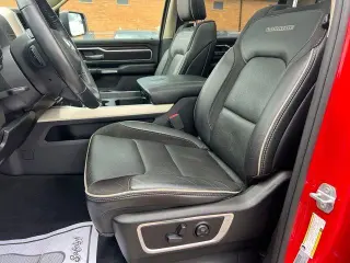 Ram 1500 2019 4x4 Laramie 4dr Crew Cab 5.6 ft. SB Pickup