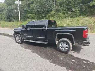 GMC Sierra 3500HD 2018 4x4 Denali 4dr Crew Cab SRW