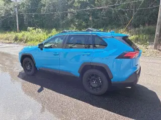 Toyota RAV4 2021 LE 4dr SUV