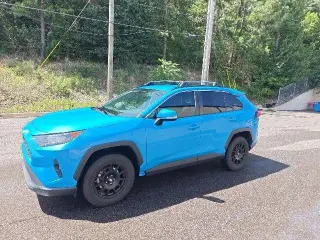 Toyota RAV4 2021 LE 4dr SUV