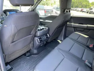 Ford F-150 2022 4x4 XL 4dr SuperCrew 5.5 ft. SB