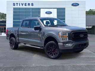 Ford F-150 2022 4x4 XL 4dr SuperCrew 5.5 ft. SB
