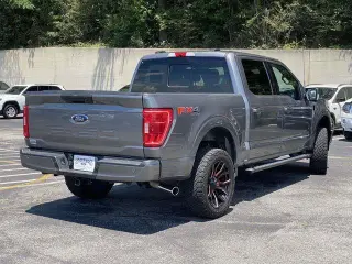 Ford F-150 2022 4x4 XL 4dr SuperCrew 5.5 ft. SB