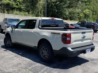 Ford Maverick 2024 AWD Lariat 4dr Supercrew 4.5 ft. SB