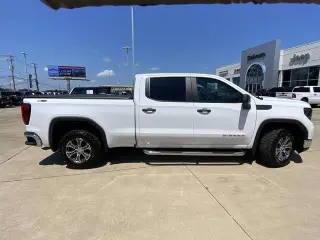 GMC Sierra 1500 2024 4x4 Pro 4dr Crew Cab 6.6 ft. SB