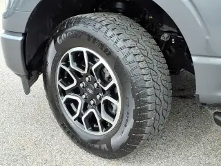 Ford F-150 2023 4x4 XLT 4dr SuperCrew 5.5 ft. SB