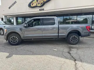 Ford F-150 2023 4x4 Lariat 4dr SuperCrew 5.5 ft. SB