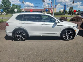 Volkswagen Tiguan 2024 AWD SEL R-Line 4Motion 4dr SUV