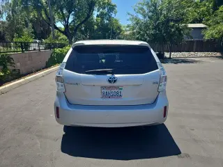 Toyota Prius v 2014 Five 4dr Wagon