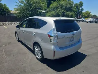 Toyota Prius v 2014 Five 4dr Wagon