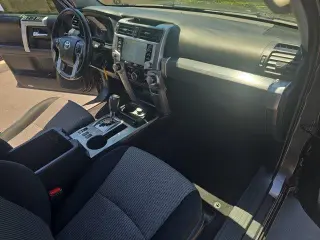 Toyota 4Runner 2020 4x4 SR5 4dr SUV