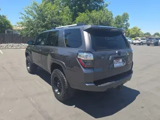 Toyota 4Runner 2020 4x4 SR5 4dr SUV