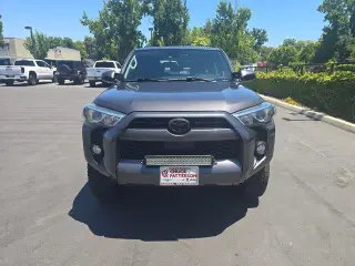Toyota 4Runner 2020 4x4 SR5 4dr SUV