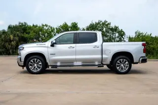 Chevrolet Silverado 1500 Limited 2022 4x2 LT 4dr Crew Cab 5.8 ft. SB