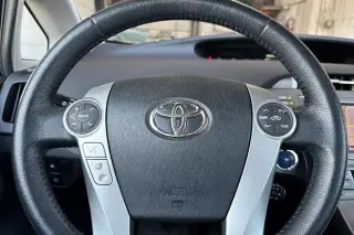 Toyota Prius Plug-in Hybrid 2014 Base 4dr Hatchback