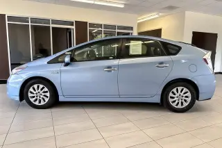 Toyota Prius Plug-in Hybrid 2014 Base 4dr Hatchback