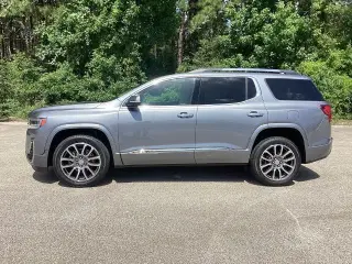 GMC Acadia 2022 4x4 Denali 4dr SUV