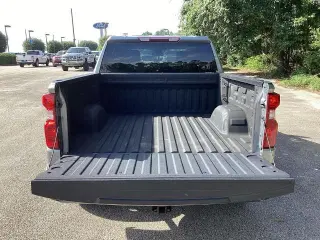 Chevrolet Silverado 1500 2023 4x4 Custom 4dr Crew Cab 5.8 ft. SB