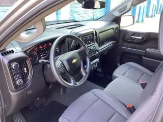 Chevrolet Silverado 1500 2023 4x4 Custom 4dr Crew Cab 5.8 ft. SB
