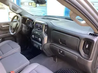 Chevrolet Silverado 1500 2023 4x4 Custom 4dr Crew Cab 5.8 ft. SB